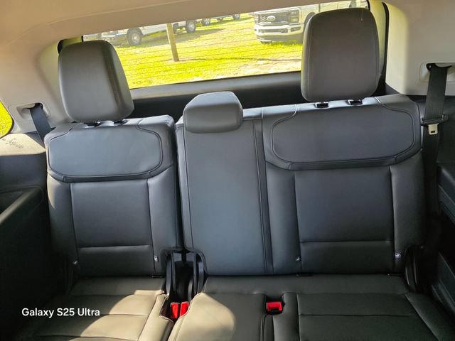 New 2026 Ford Expedition Active RWD image 13
