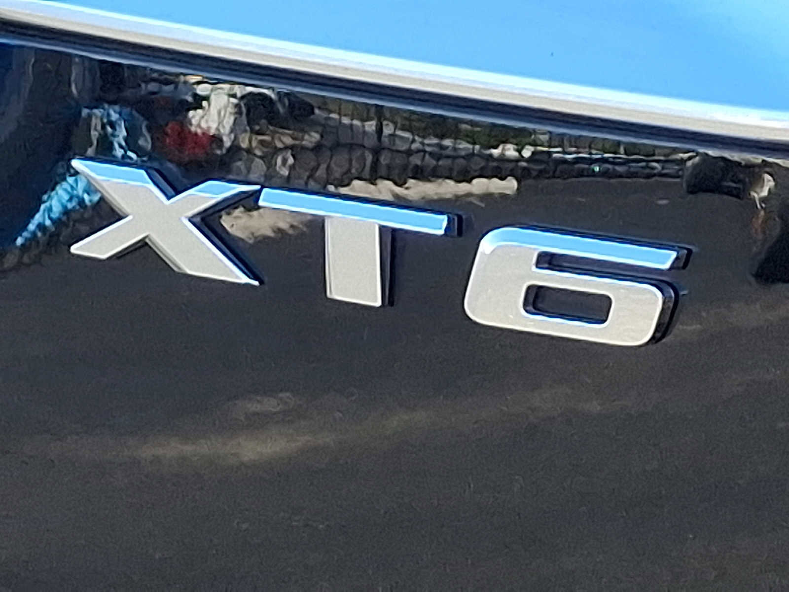 Used 2024 Cadillac XT6 Sport w/ Technology Package image 32