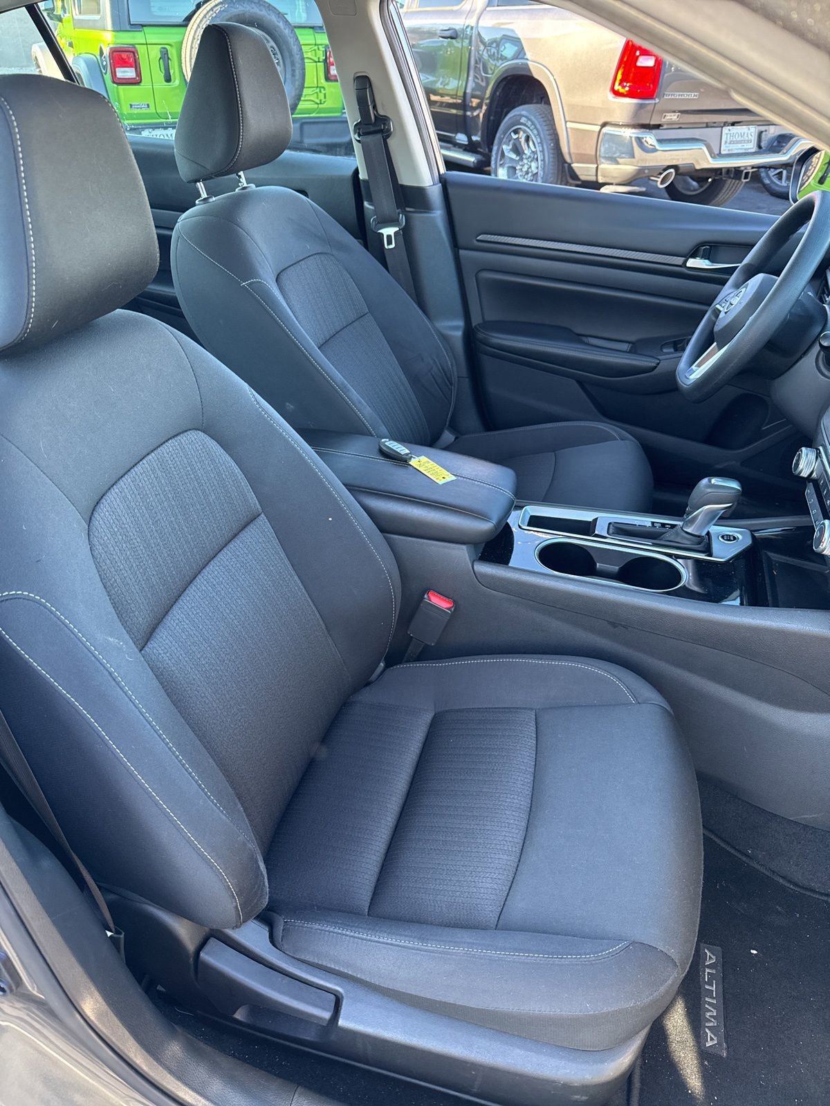 Used 2024 Nissan Altima 2.5 SV image 22