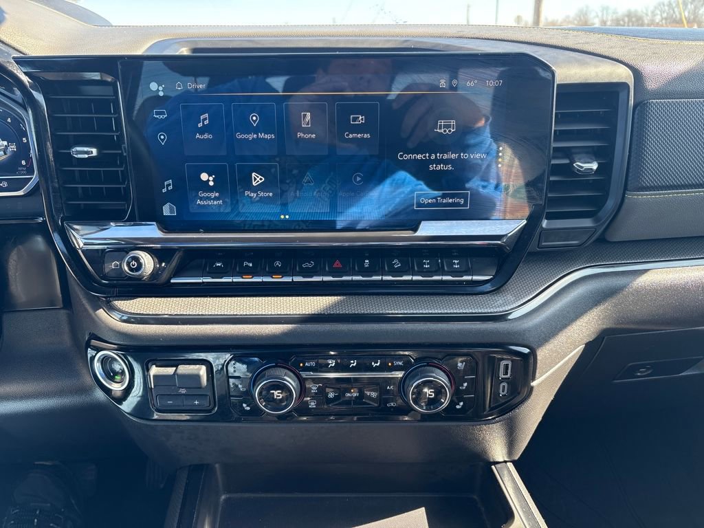 Used 2023 Chevrolet Silverado 1500 ZR2 w/ Technology Package image 16