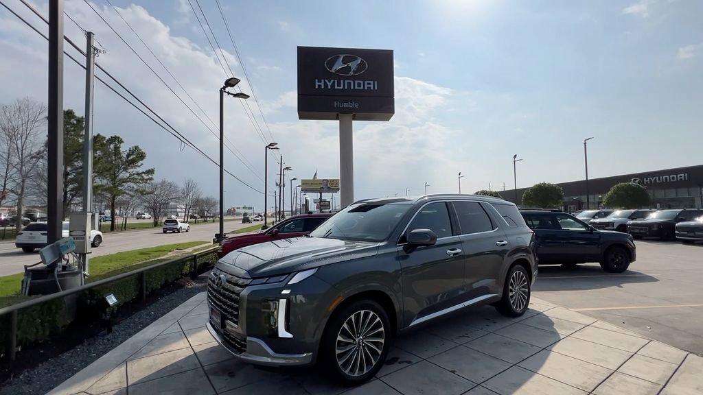 Used 2024 Hyundai Palisade Calligraphy image 8