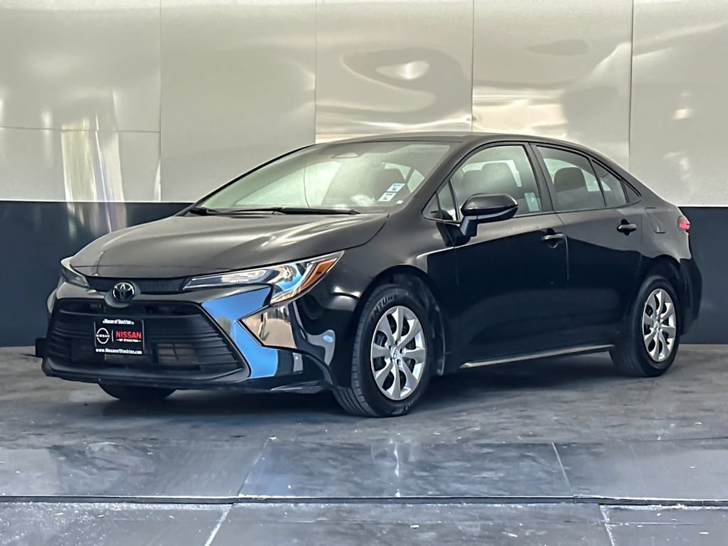 Used 2024 Toyota Corolla LE FWD image 7