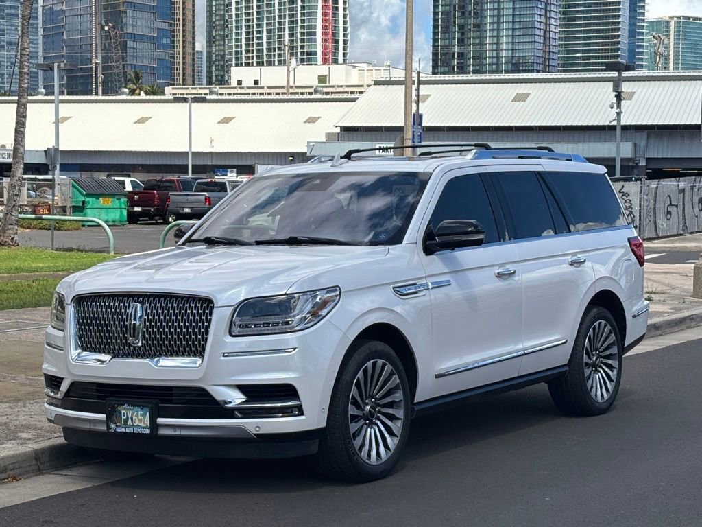 Used 2019 Lincoln Navigator Reserve w/ Cargo Package AWD/4WD image 1