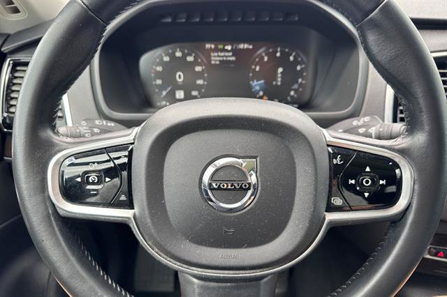 Used 2017 Volvo XC90 T6 Momentum w/ Vision Package AWD/4WD image 27