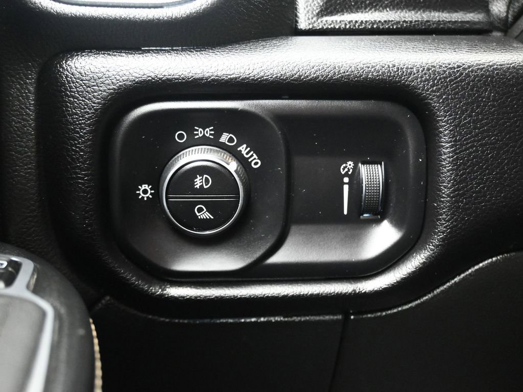 Used 2024 RAM 3500 Big Horn image 26