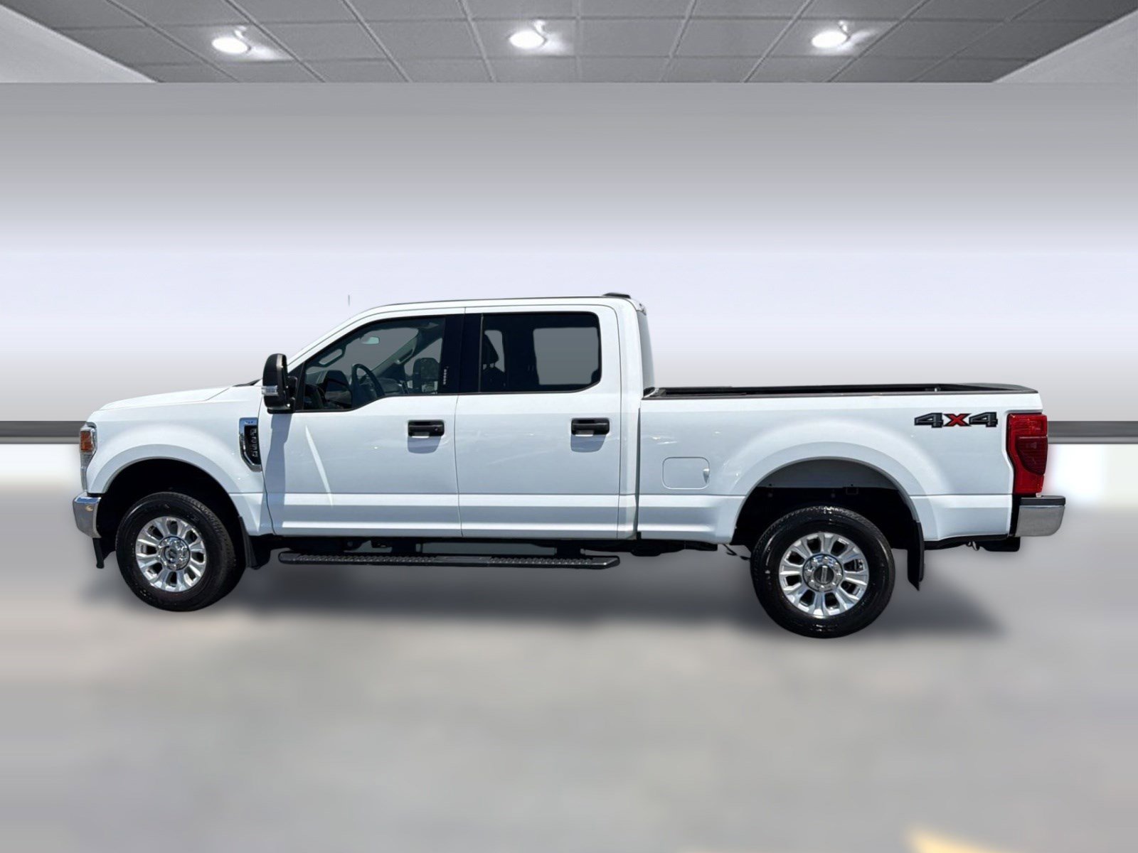 Used 2022 Ford F250 XLT w/ XLT Value Package AWD/4WD image 2