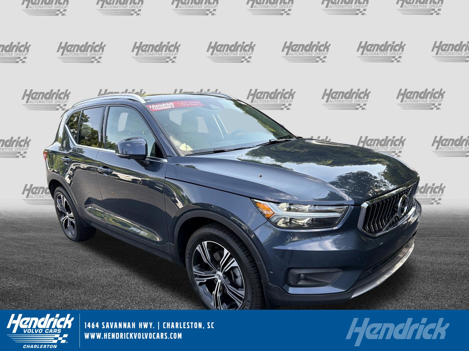 Certified 2022 Volvo XC40 T5 Inscription w/ Advanced Package AWD/4WD image 1