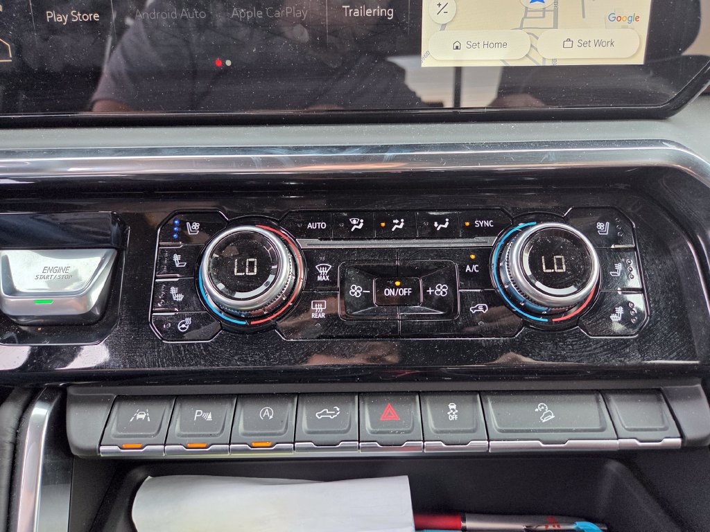 Used 2025 GMC Sierra 1500 Denali Ultimate AWD/4WD image 17