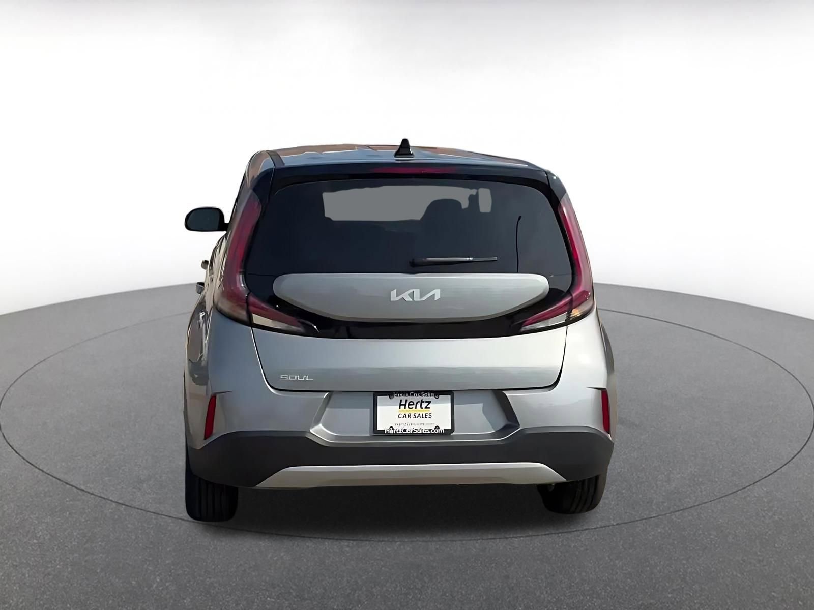 Used 2025 Kia Soul LX w/ LX Technology Package FWD image 12