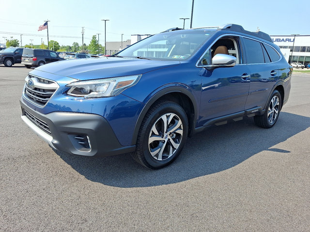 Used 2022 Subaru Outback Touring AWD/4WD image 3