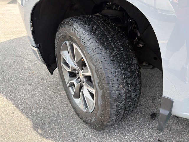 Certified 2024 Chevrolet Silverado 1500 LT AWD/4WD image 11