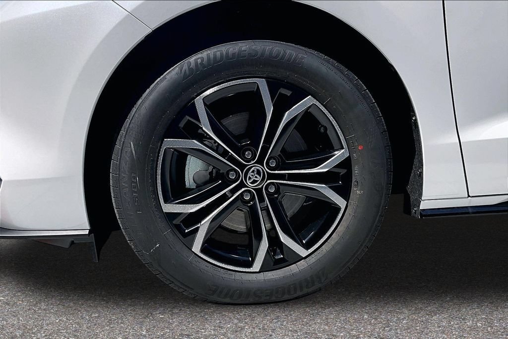 New 2026 Toyota Sienna Platinum AWD/4WD image 10