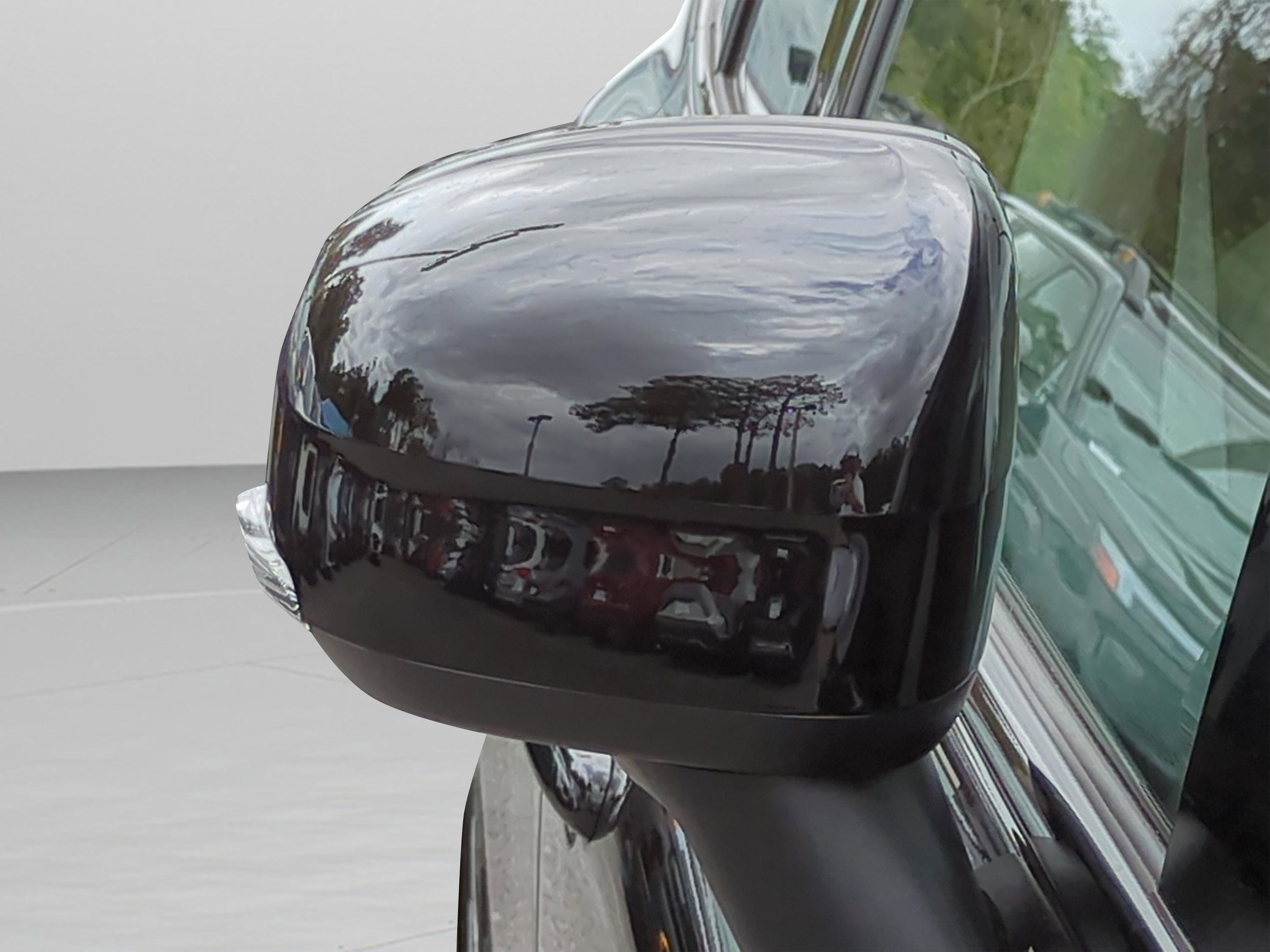 New 2026 Volvo XC60 B5 Ultra w/ Protection Package Premier image 26