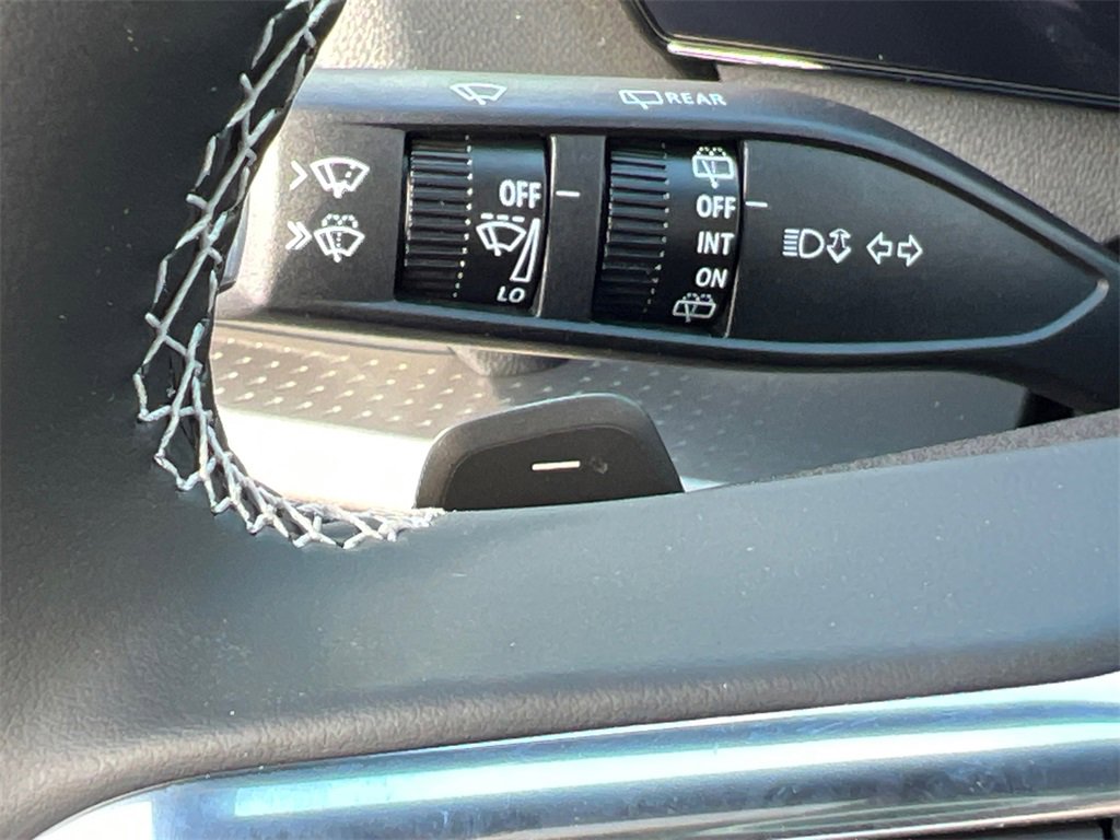 New 2026 Chevrolet Traverse LT w/ Enhanced Driving Package image 25