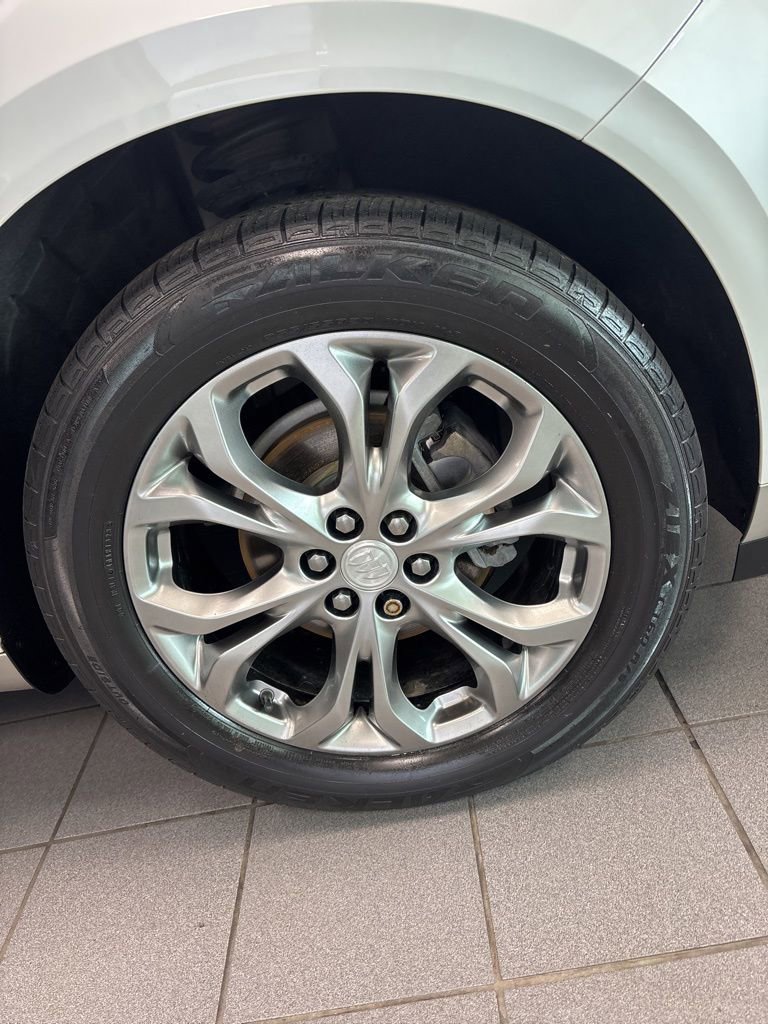 Used 2019 Buick Enclave Avenir w/ Avenir Technology Package FWD image 10