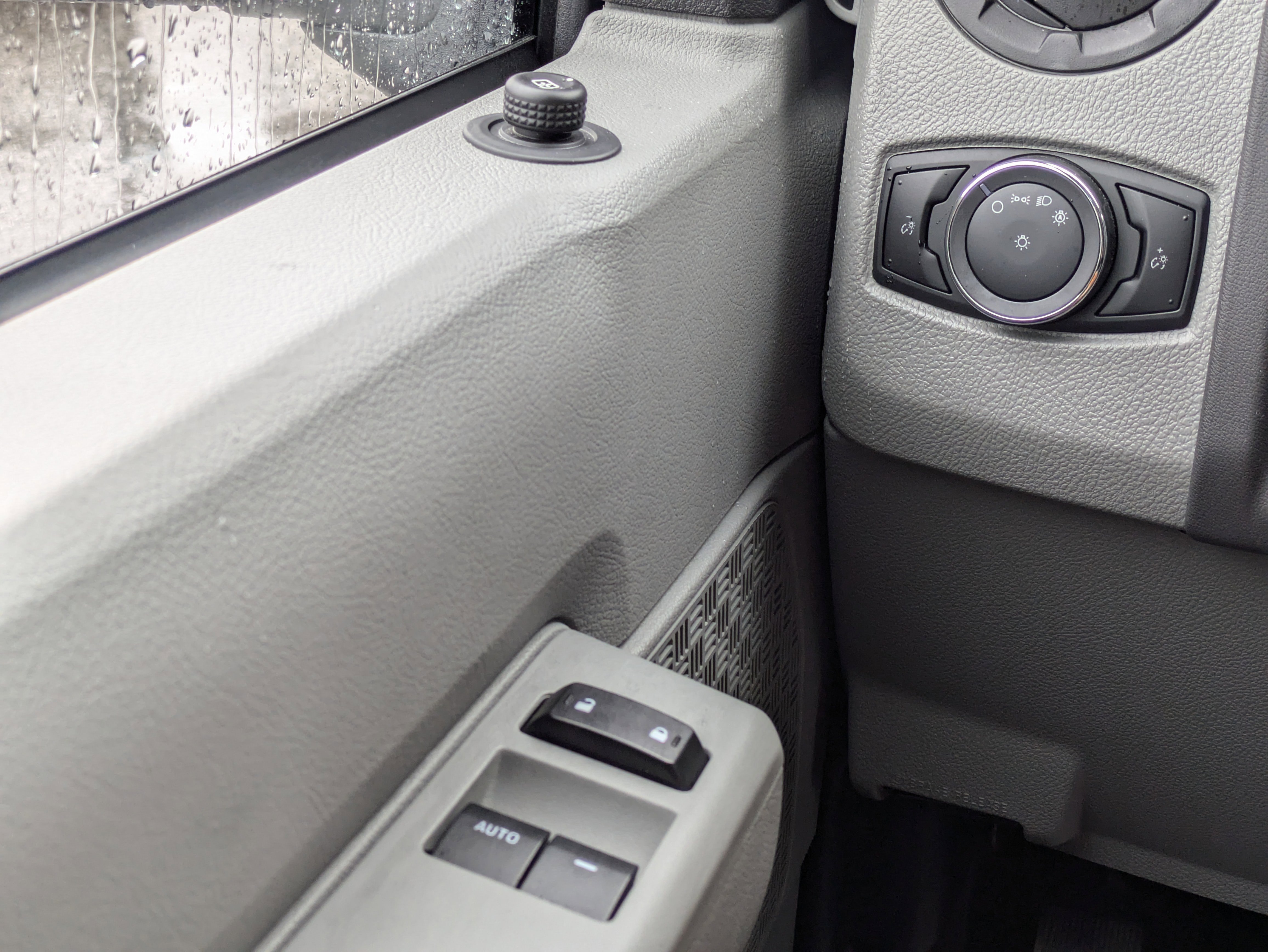 New 2026 Ford E-350 and Econoline 350 Super Duty w/ Power Equipment Group image 19