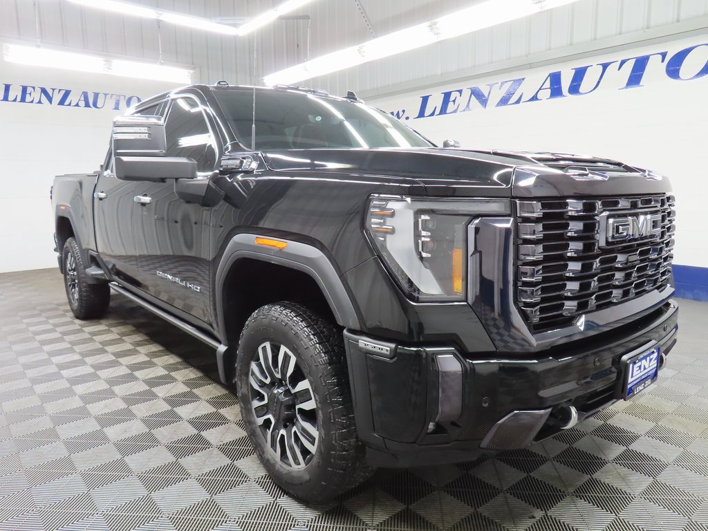 Used 2024 GMC Sierra 3500 Denali Ultimate image 3