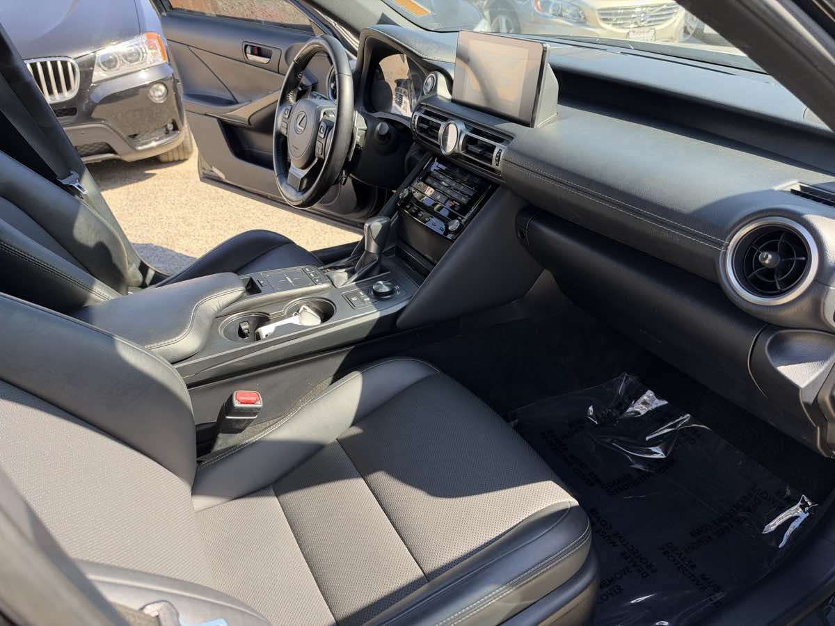 Used 2022 Lexus IS 300 w/ Accessory Package RWD image 17