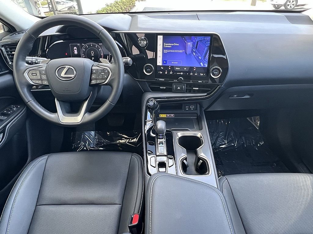 Used 2025 Lexus NX 250 FWD w/ Cold Area Package image 10