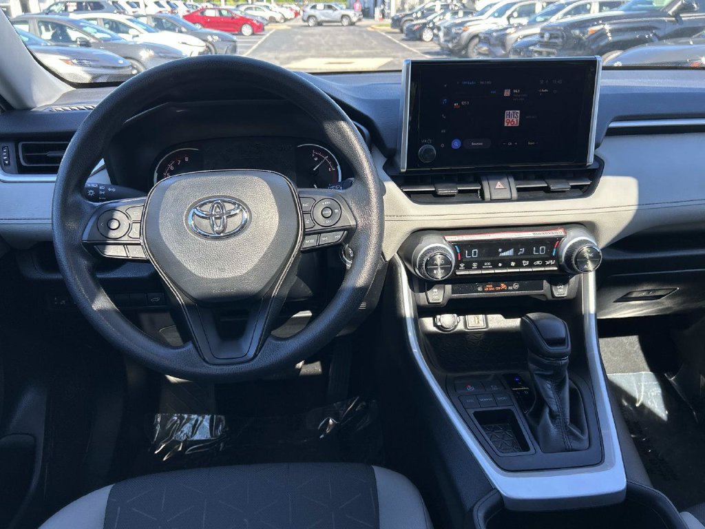 Used 2025 Toyota RAV4 XLE w/ Convenience Package FWD image 18