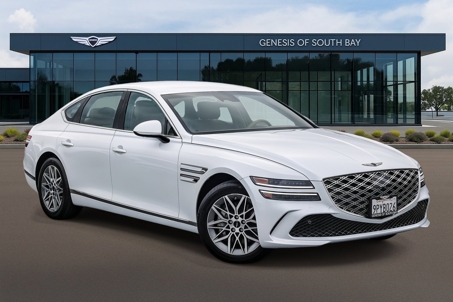 Used 2025 Genesis G80 2.5T image 1