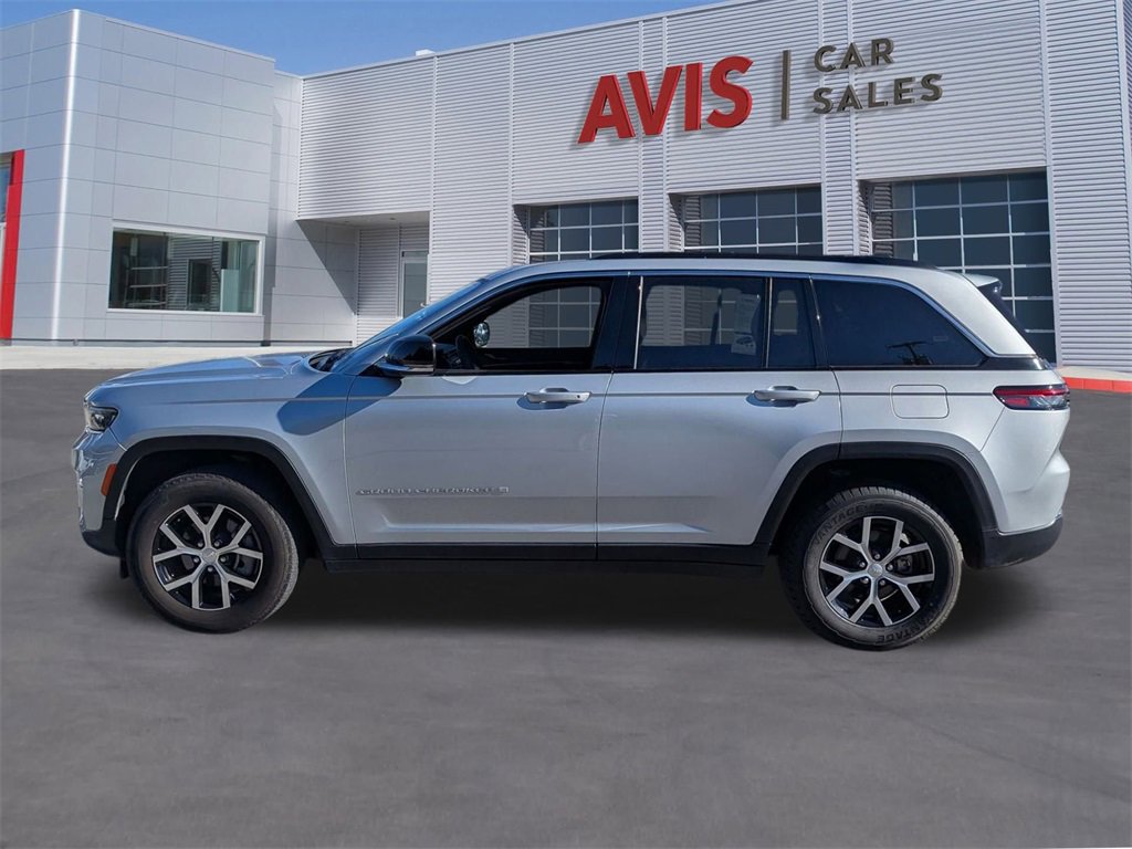 Used 2024 Jeep Grand Cherokee Limited image 10