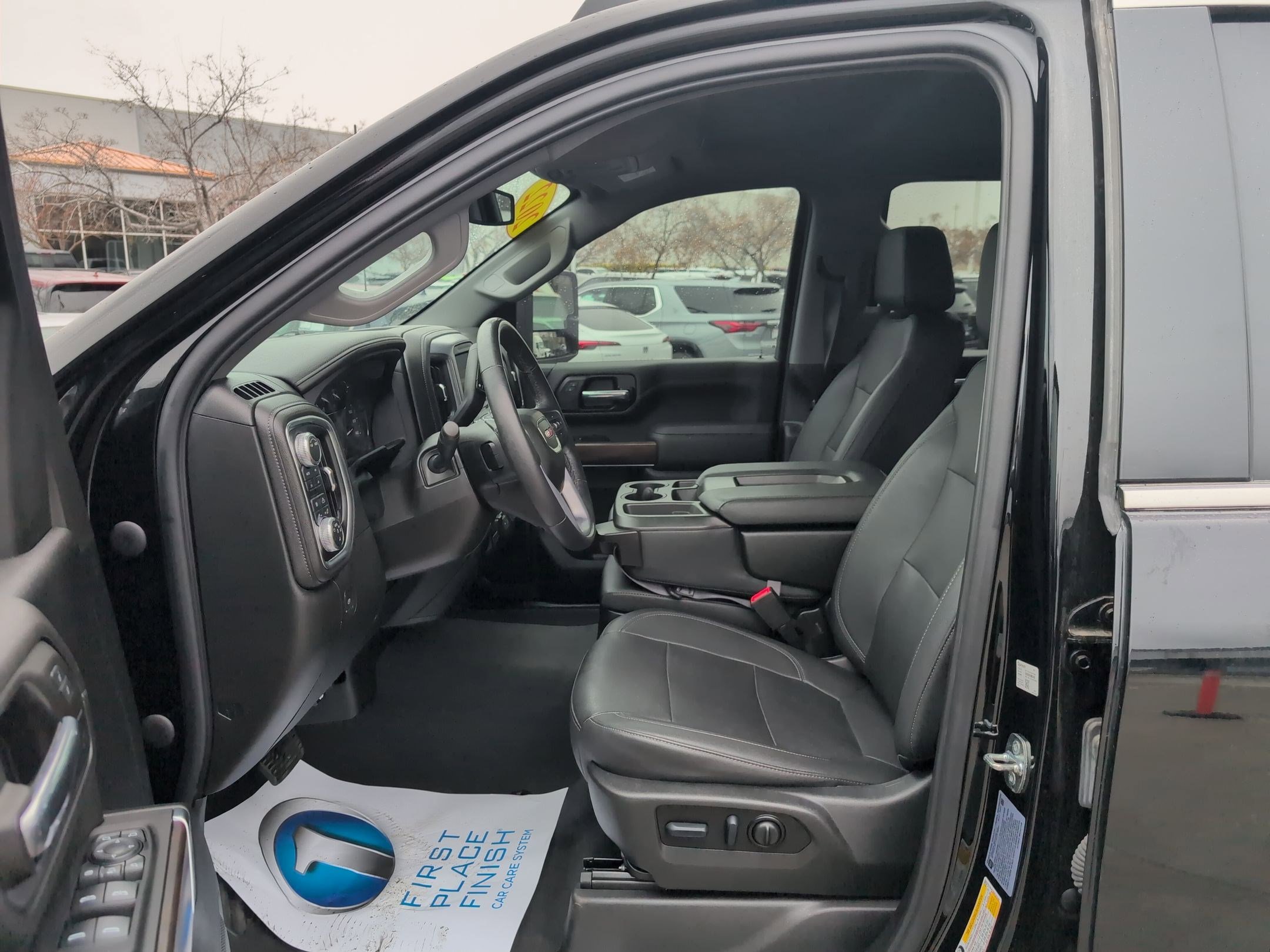 Certified 2022 GMC Sierra 3500 SLT image 17