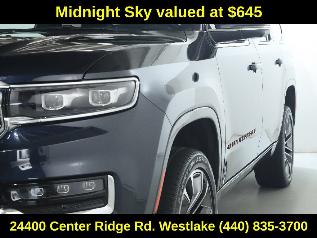 Used 2022 Jeep Grand Wagoneer Series III AWD/4WD image 5
