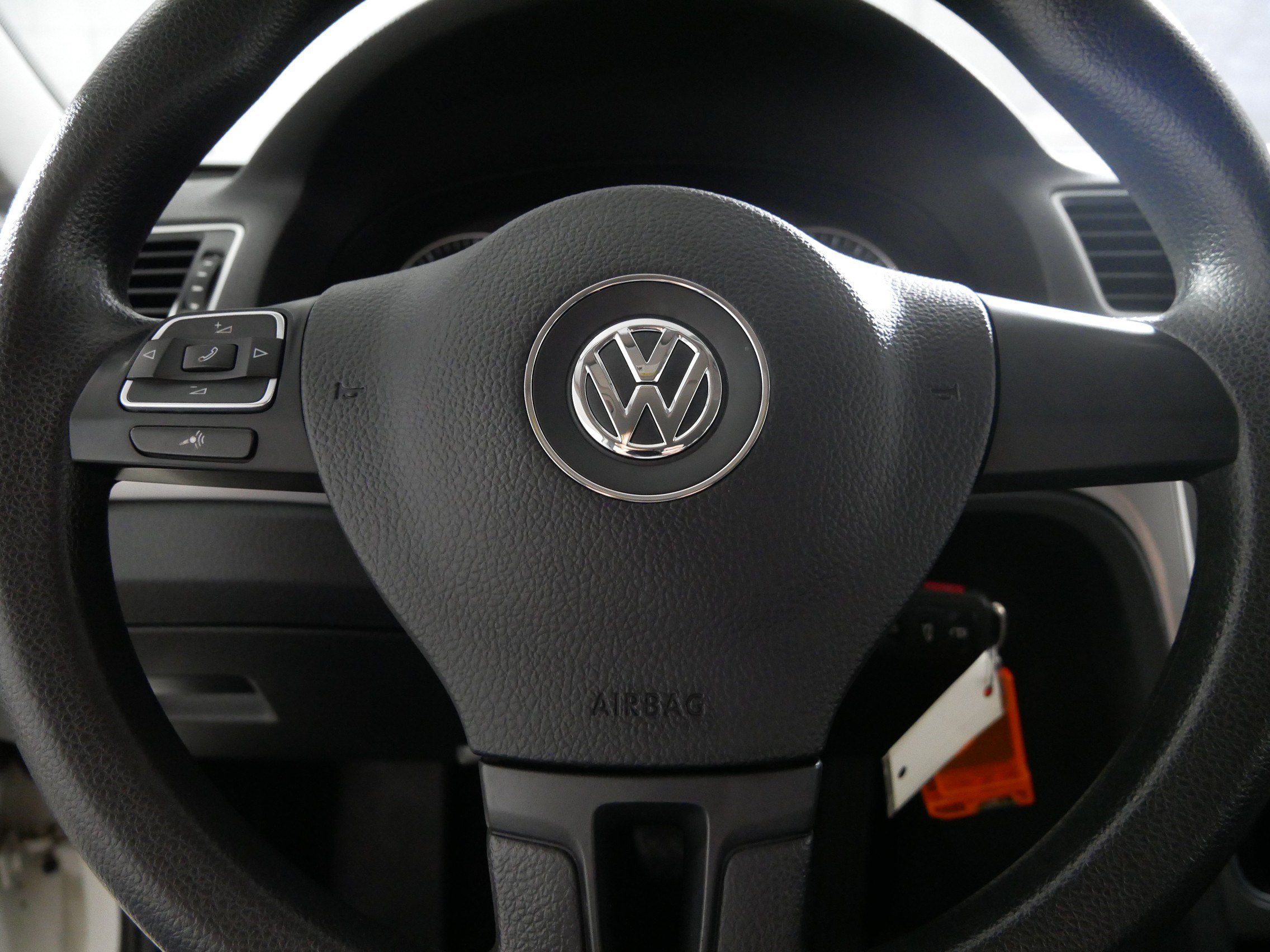 Used 2013 Volkswagen Passat 2.5 S FWD image 25