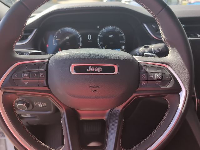 Used 2023 Jeep Grand Cherokee L Laredo image 11