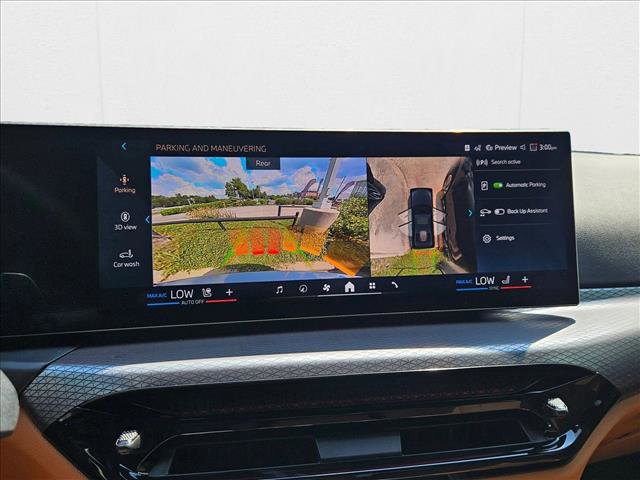 Used 2025 BMW 330i Sedan image 15