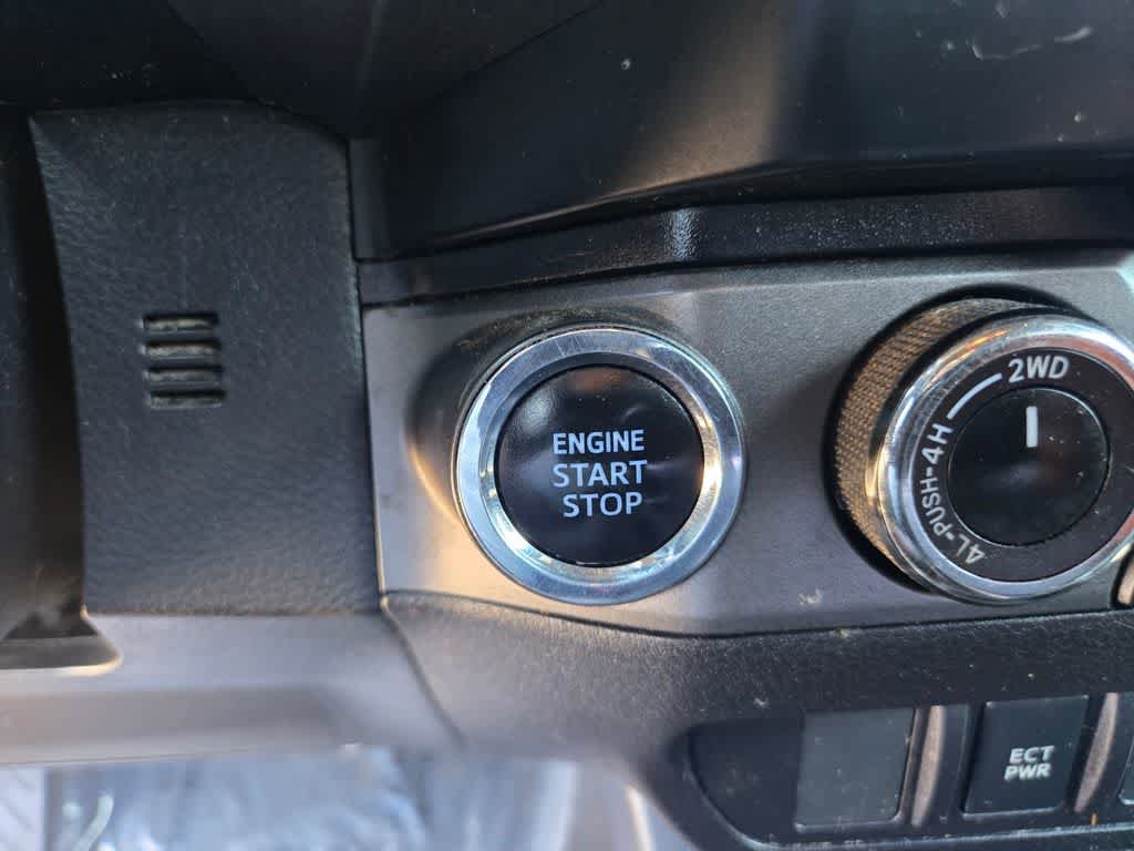 Used 2019 Toyota Tacoma TRD Off-Road AWD/4WD image 16