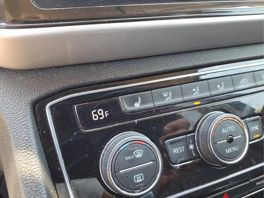 Used 2023 Volkswagen Atlas SE FWD image 13