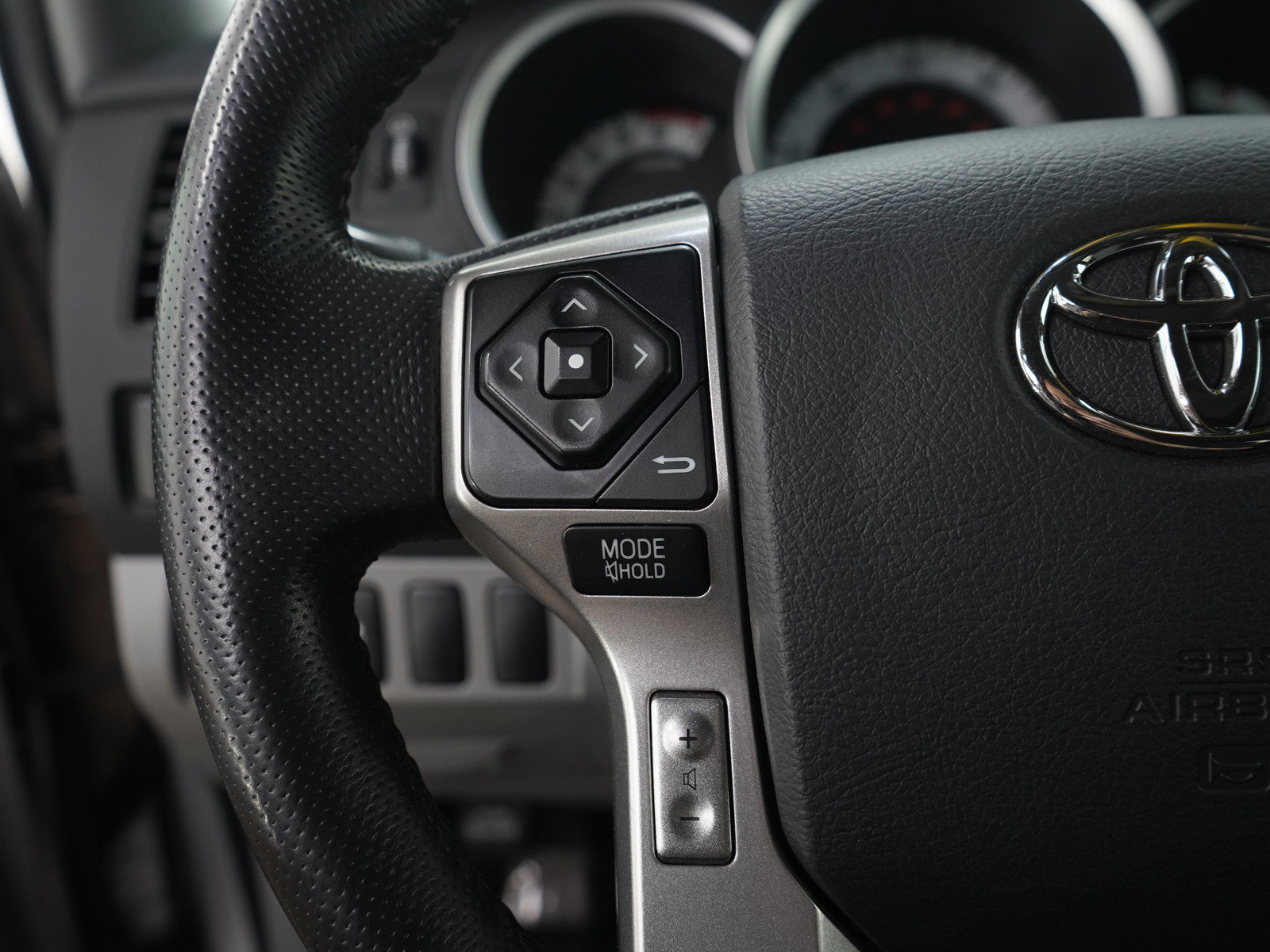Used 2015 Toyota Tacoma PreRunner w/ Convenience Package RWD image 24