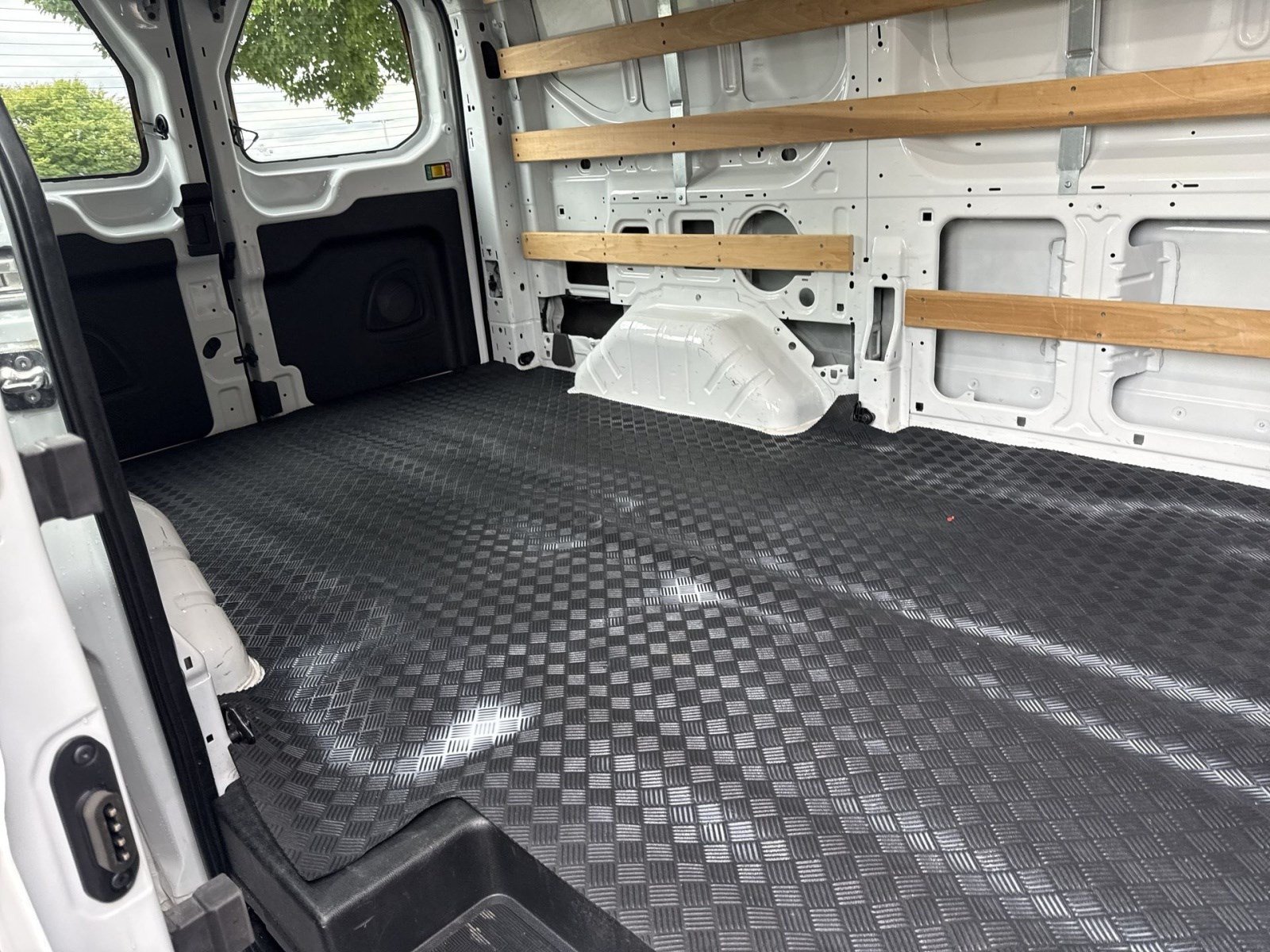 Used 2025 Ford Transit 250 Low Roof w/ Exterior Upgrade Package RWD image 21