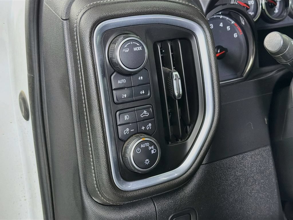 Used 2020 Chevrolet Silverado 1500 RST AWD/4WD image 13