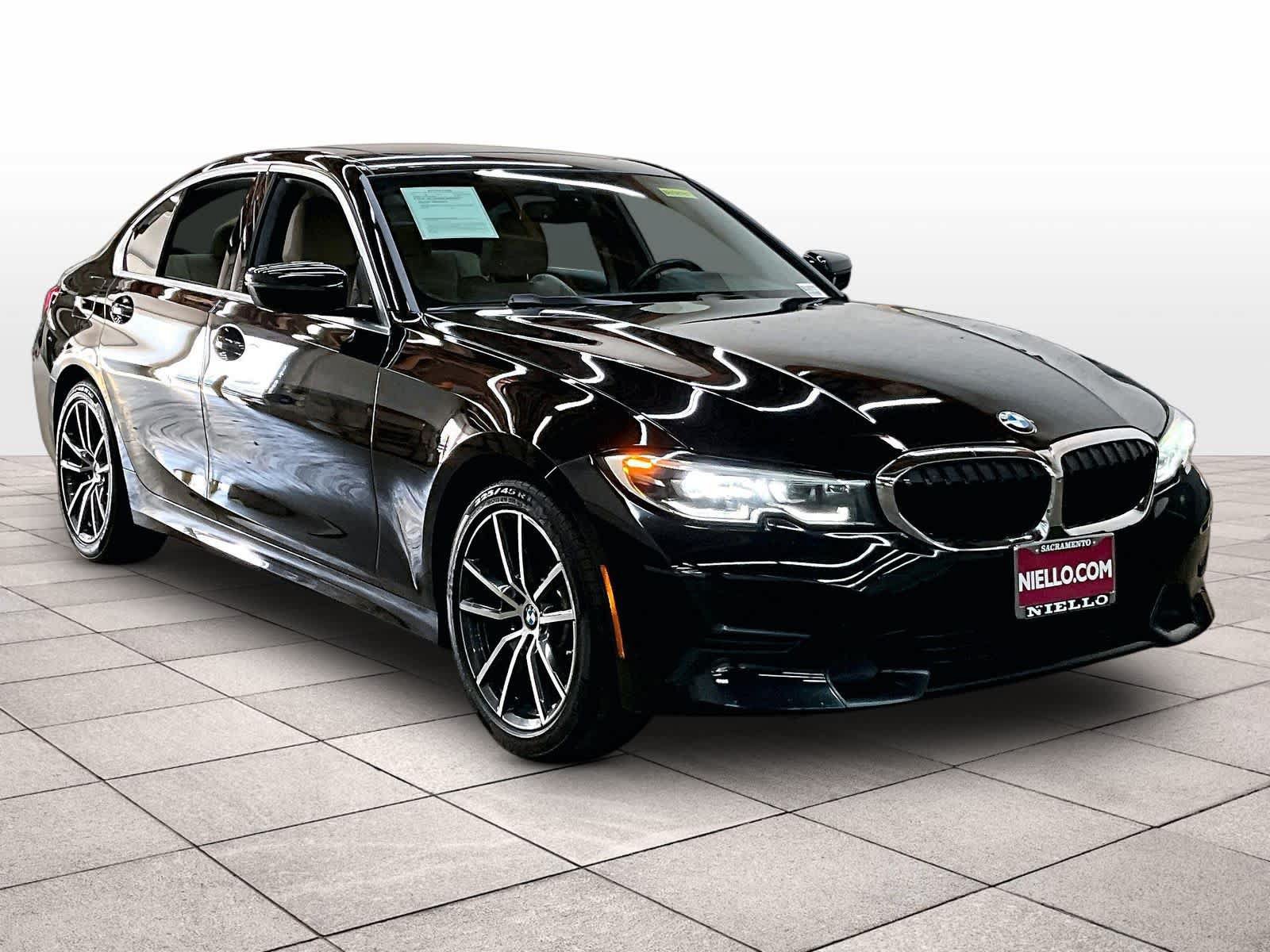 Used 2019 BMW 330i Sedan w/ Convenience Package RWD image 2
