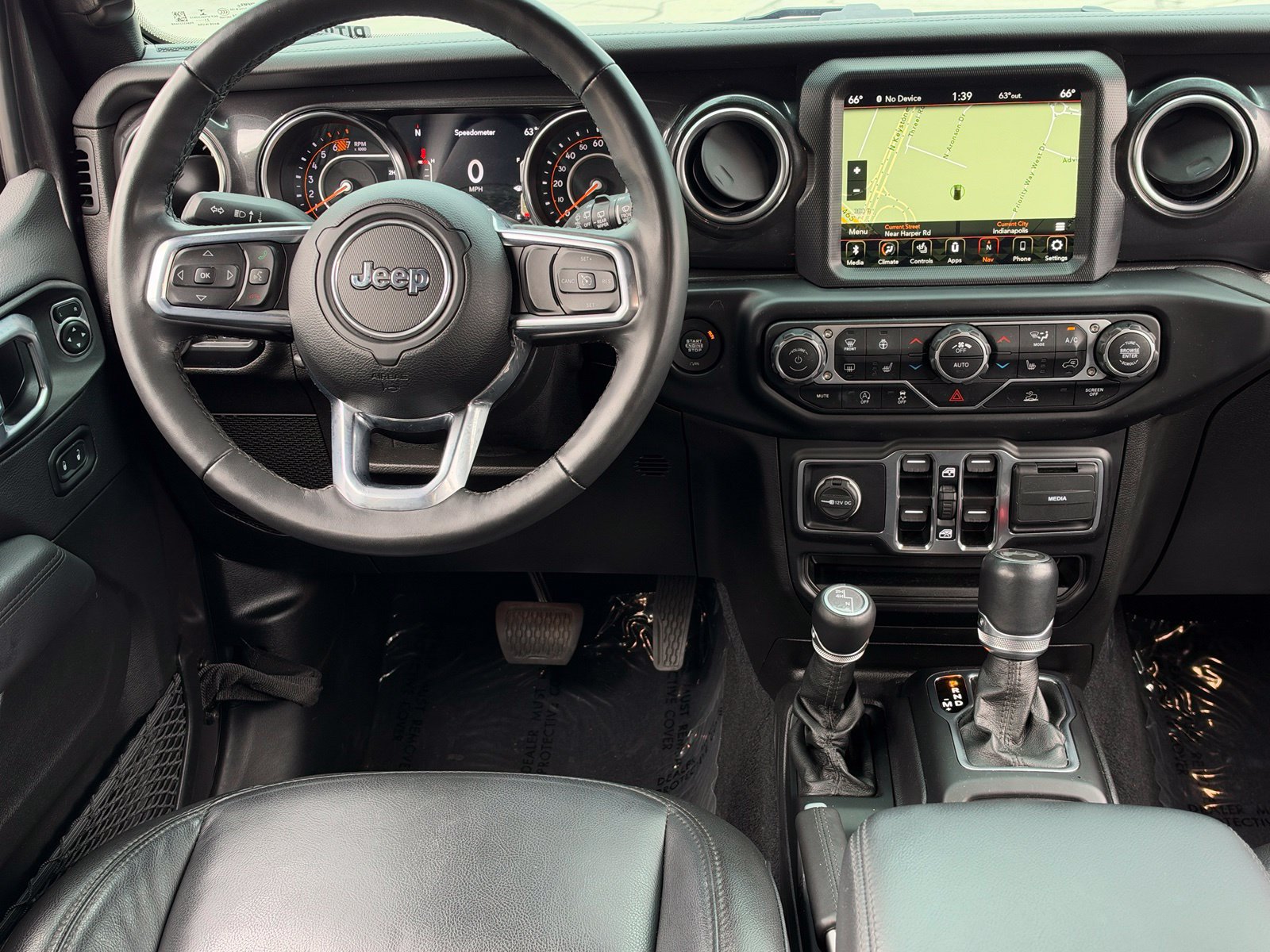 Used 2021 Jeep Wrangler Unlimited Sahara AWD/4WD image 18