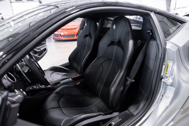 Used 2020 Ferrari F8 Tributo image 42