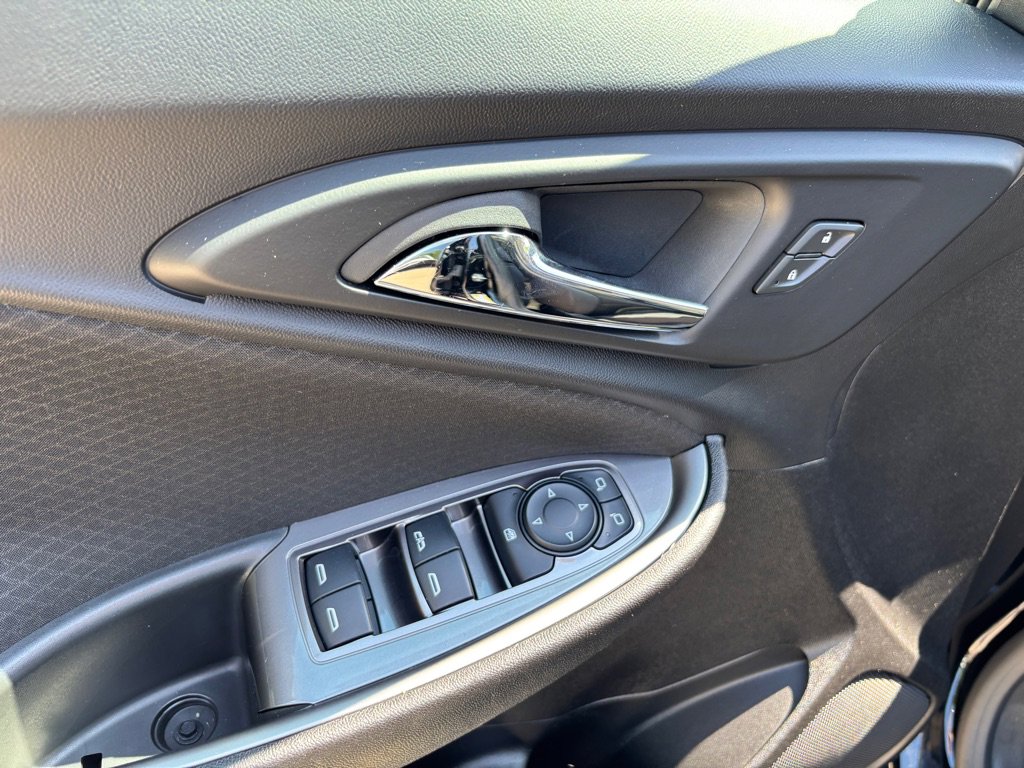 Used 2024 Chevrolet Malibu LT FWD image 15
