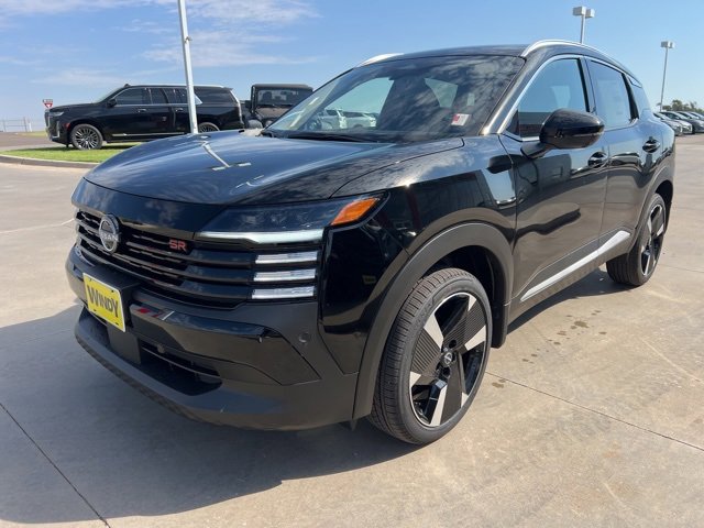 New 2026 Nissan Kicks SR image 3