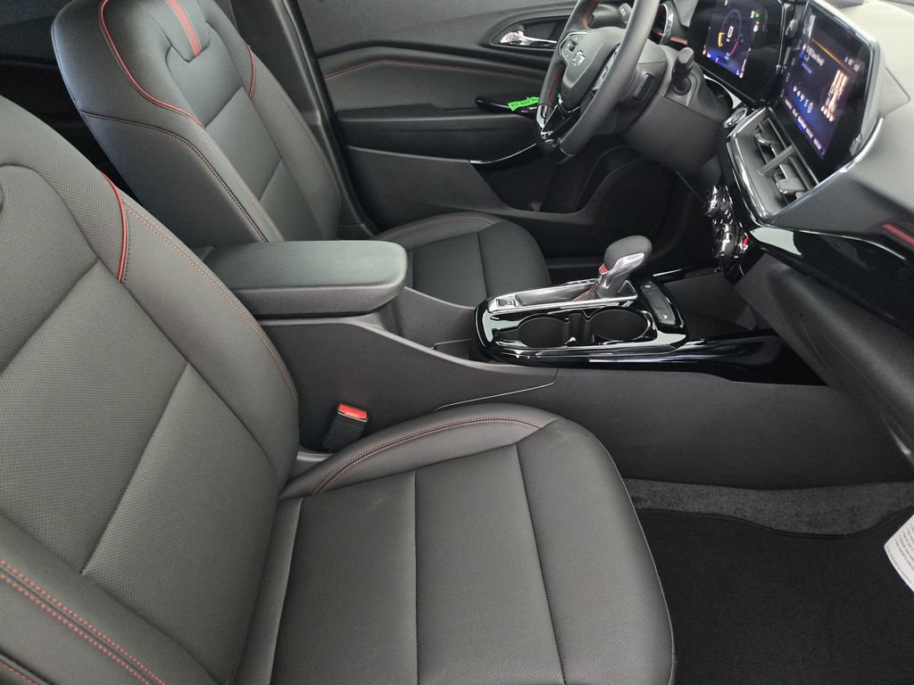 New 2026 Chevrolet Trax RS w/ Driver Confidence Package FWD image 16