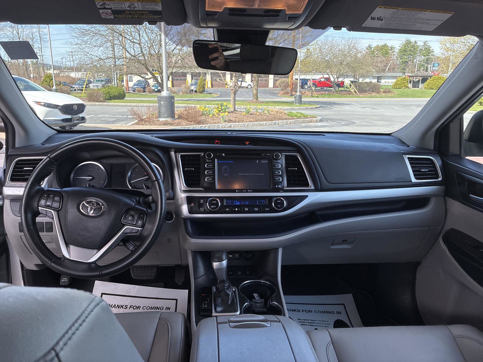 Used 2019 Toyota Highlander XLE AWD/4WD image 15