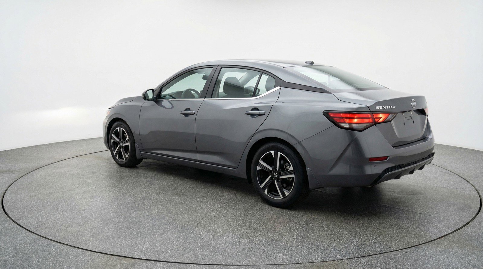 Used 2025 Nissan Sentra SV image 6