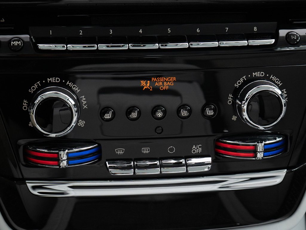 Certified 2023 Rolls-Royce Phantom Sedan image 45