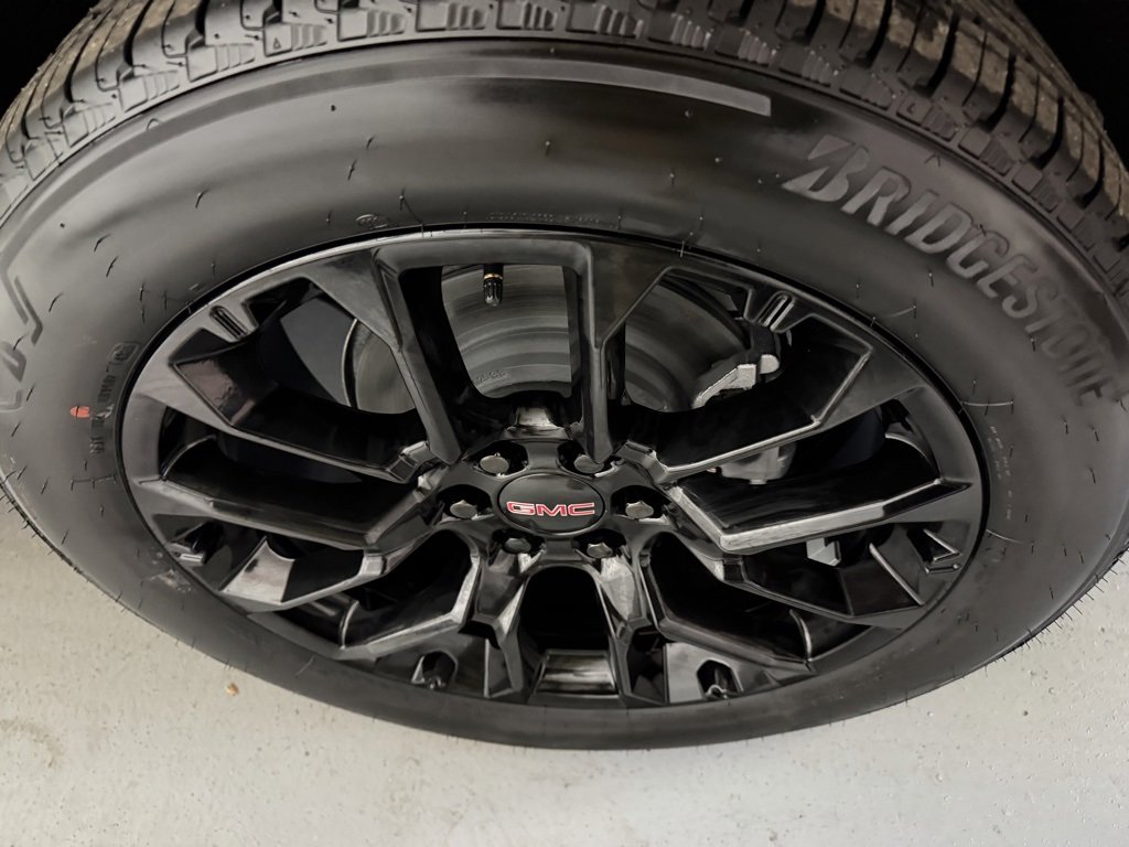 New 2026 GMC Yukon Elevation w/ Elevation Premium Package image 8