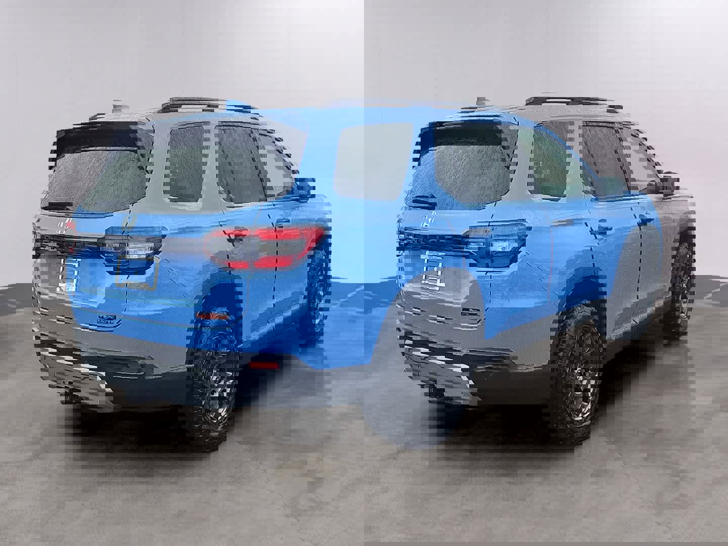 Certified 2024 Honda Pilot TrailSport image 4