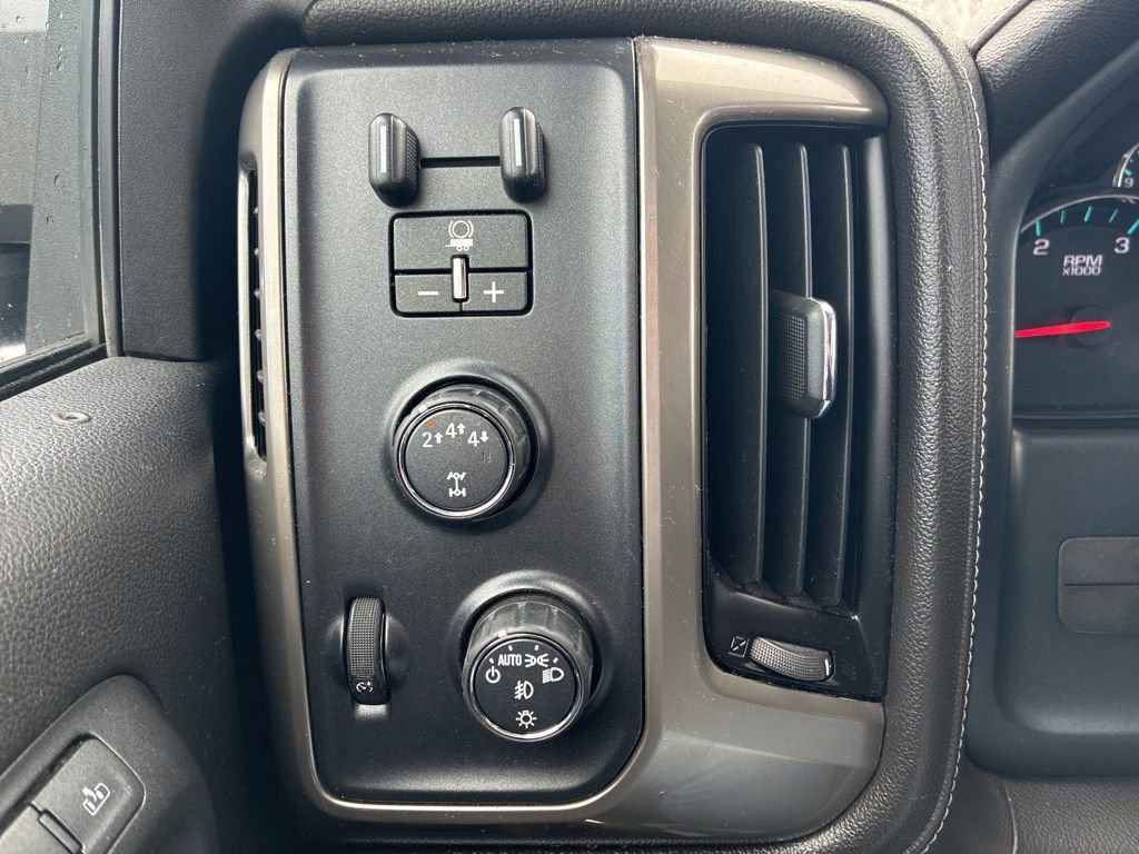 Used 2018 Chevrolet Silverado 2500 High Country image 15