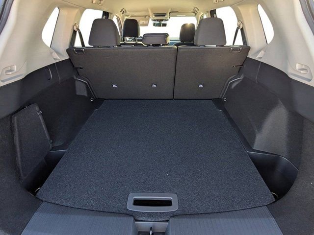 New 2026 Nissan Rogue SV FWD image 22