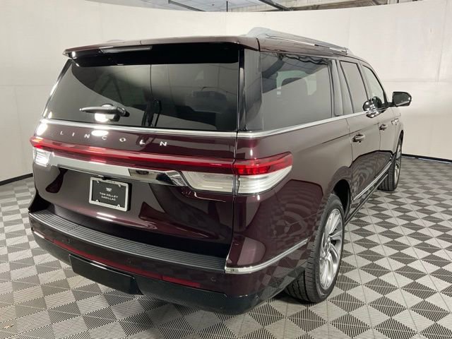 Used 2023 Lincoln Navigator L Reserve image 7